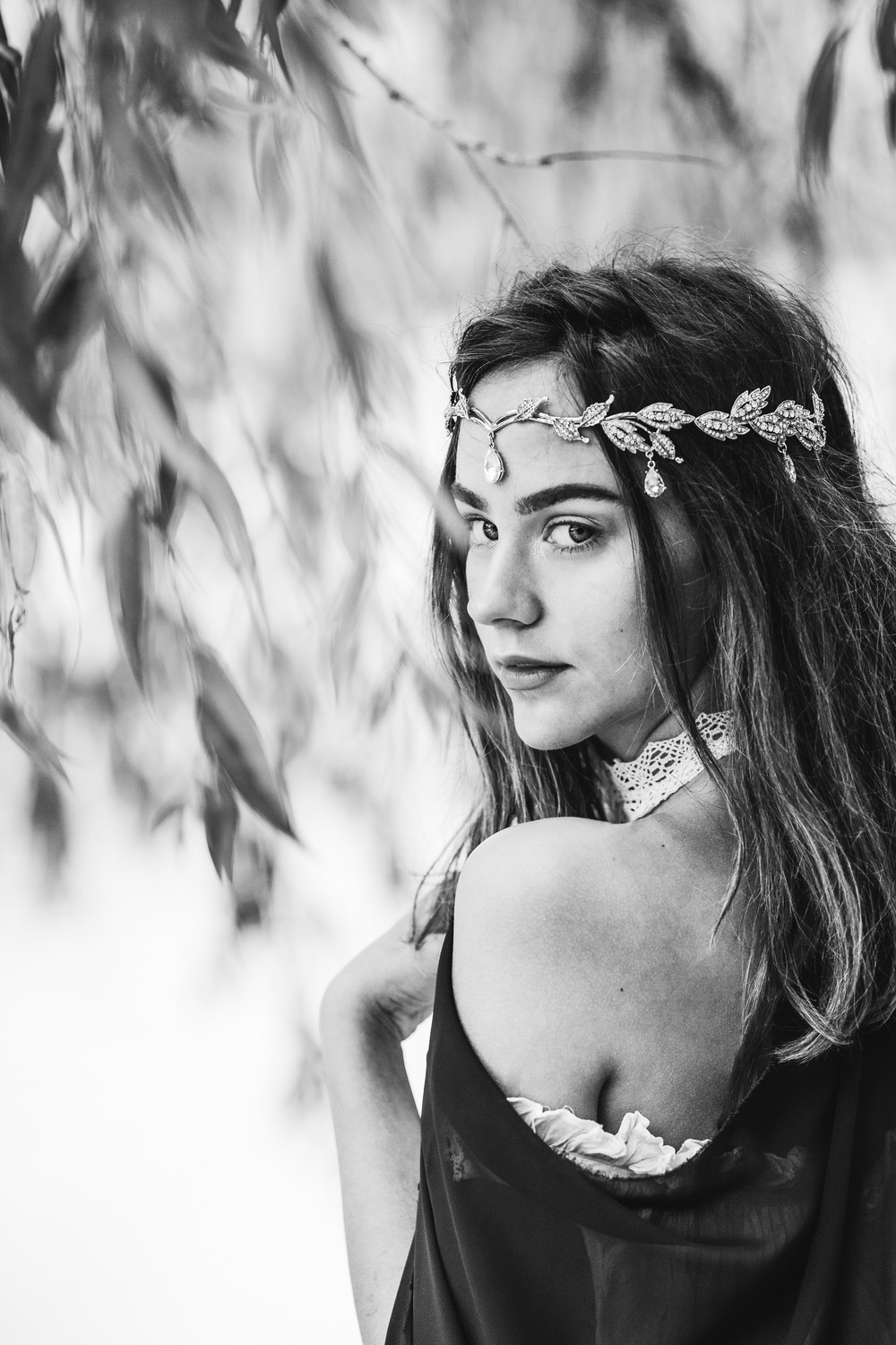 black-and-white-portrait-fairytale-mais-cosplay-laerke-01