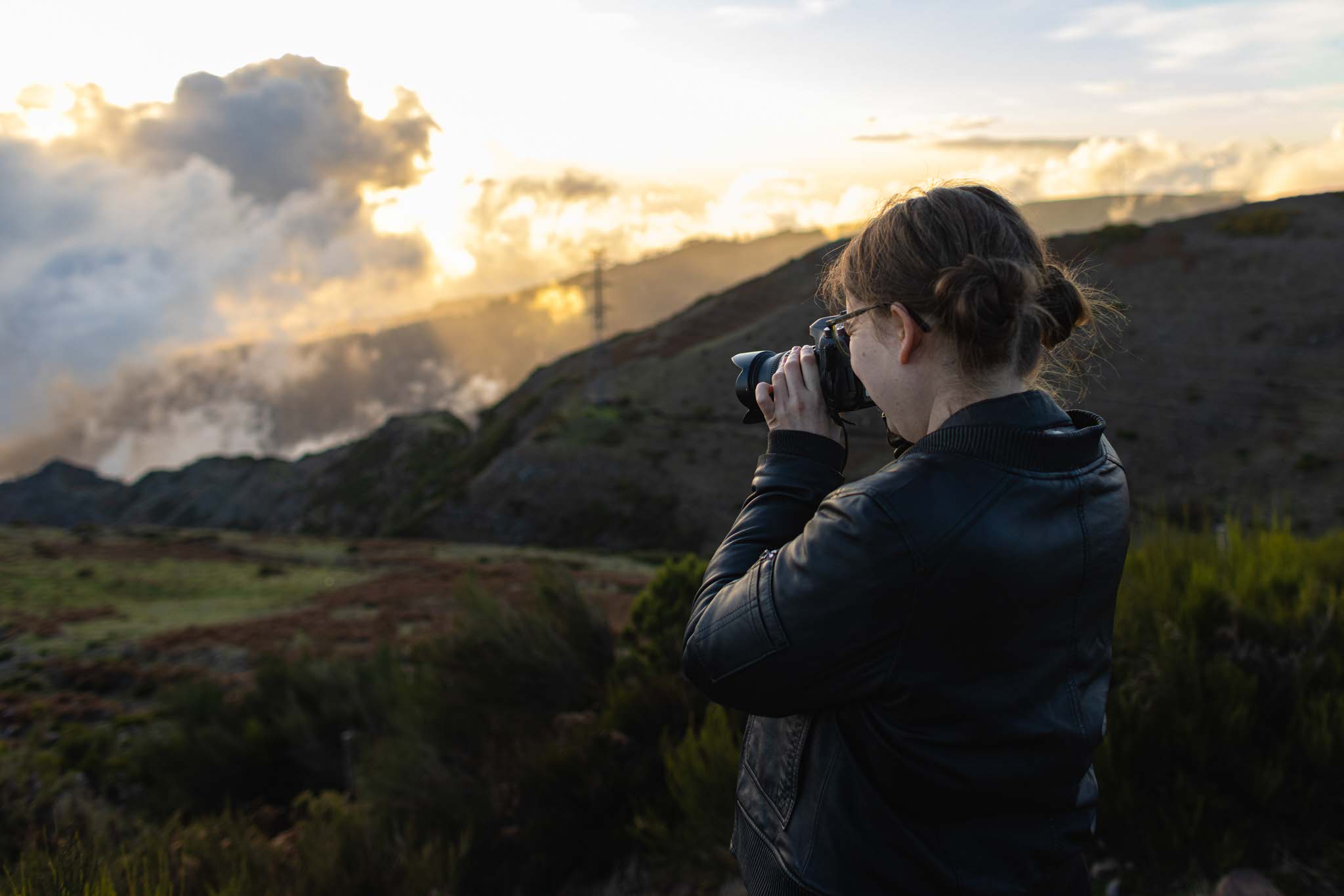 madeira-travel-photography-sunset-over-the-cloud_00