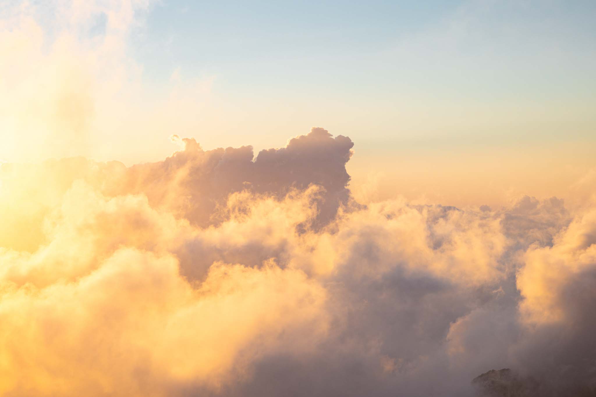 madeira-travel-photography-sunset-over-the-cloud_08