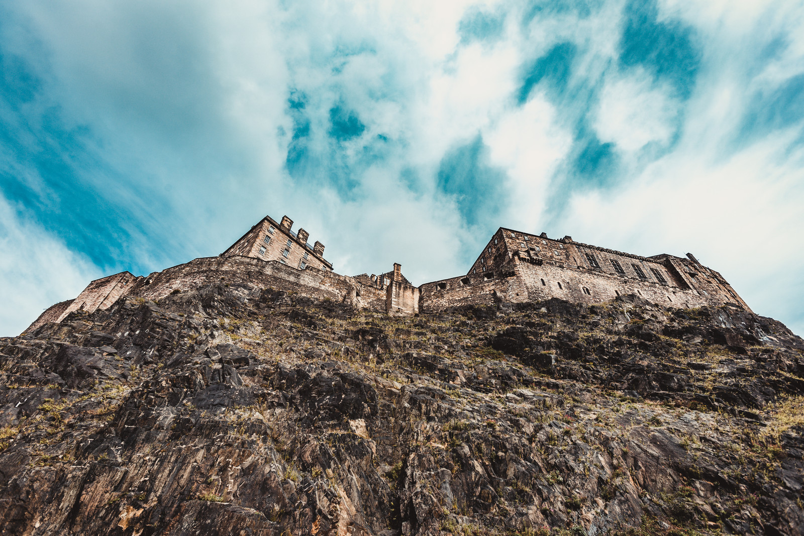 edinburgh-castle-rock